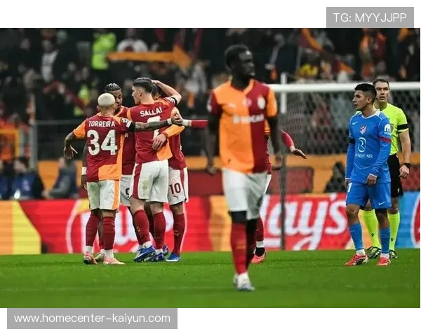 马竞4-4-2铁血防守体系 格列兹曼回撤串联成进攻发起点